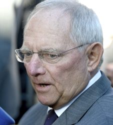Schäuble, escéptico sobre el acuerdo con Tsipras