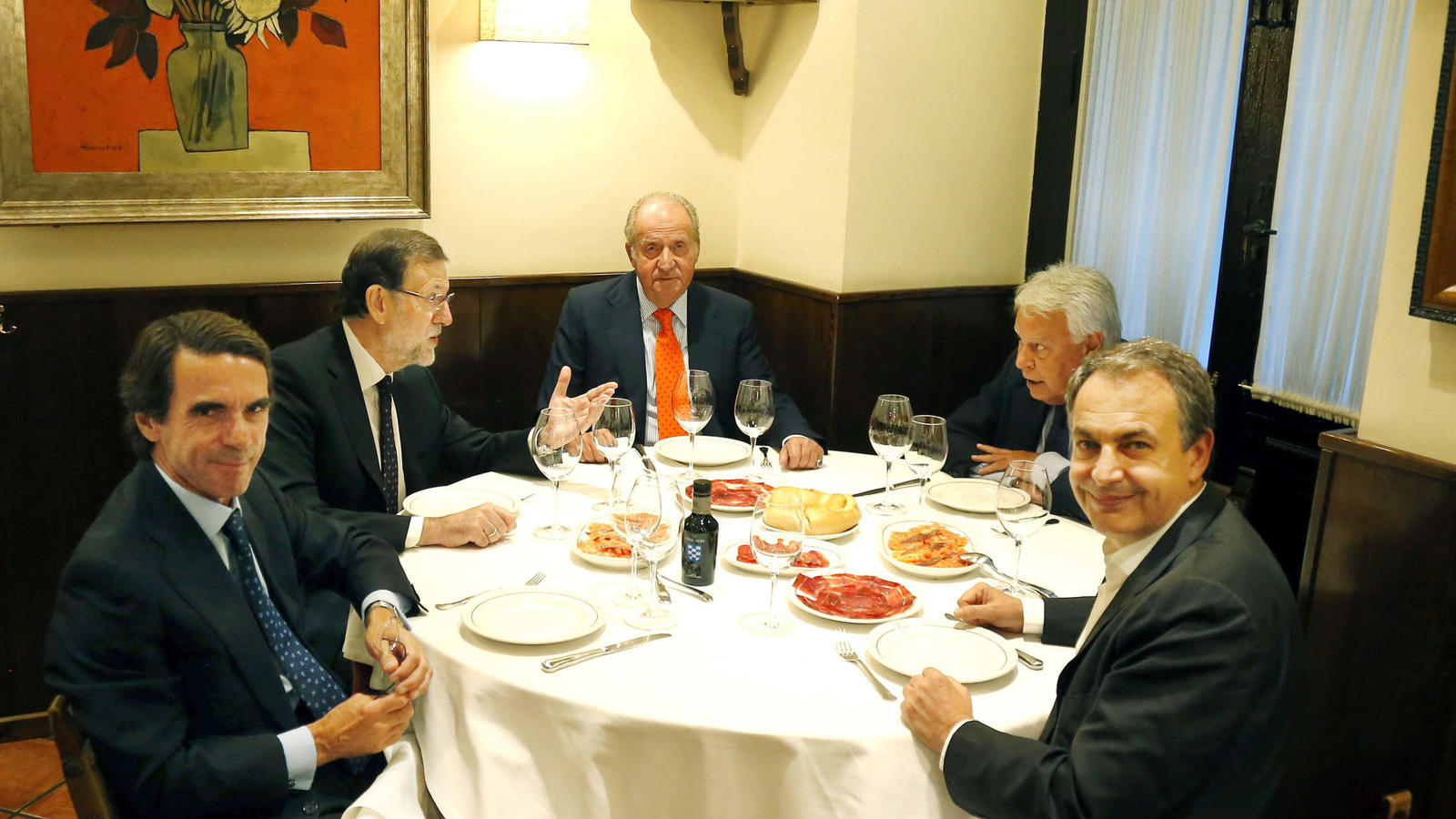 El rey emérito cena con Rajoy, Zapatero, Aznar y Felipe González en Casa Lucio